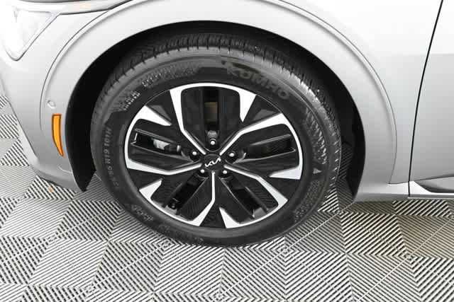 Used 2024 Kia EV6 GT-Line w/ GT-Line White Seat Package image 32
