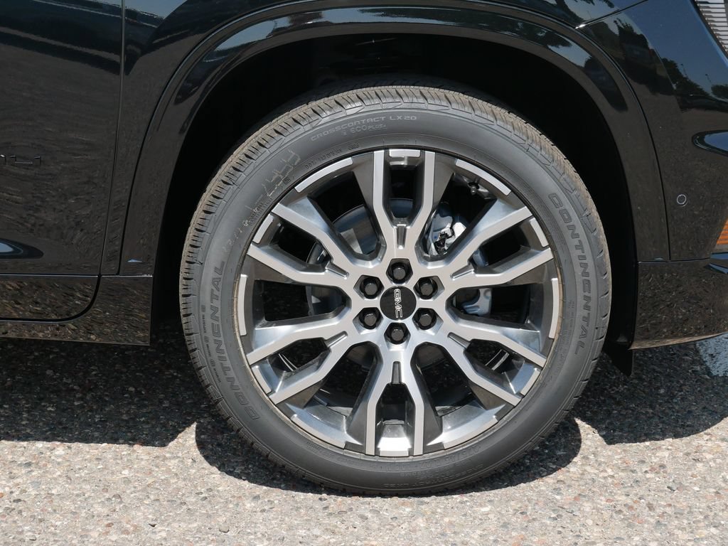 New 2027 GMC Acadia Denali Ultimate w/ LPO, Black Badging Package AWD/4WD image 3