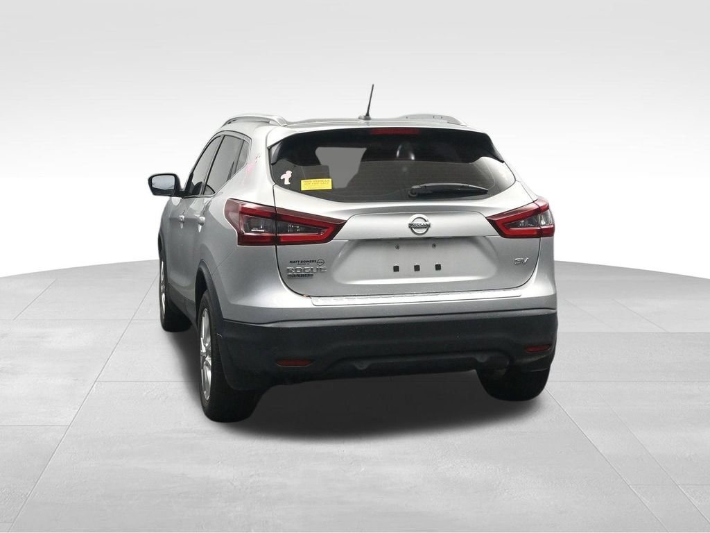 Used 2022 Nissan Rogue Sport SV w/ Technology Package FWD image 4