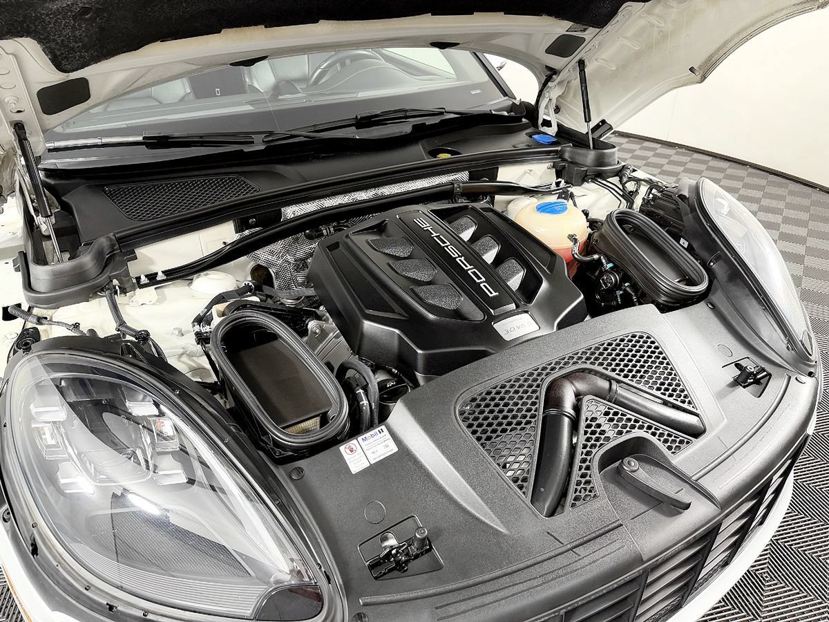 Used 2018 Porsche Macan S AWD/4WD image 23
