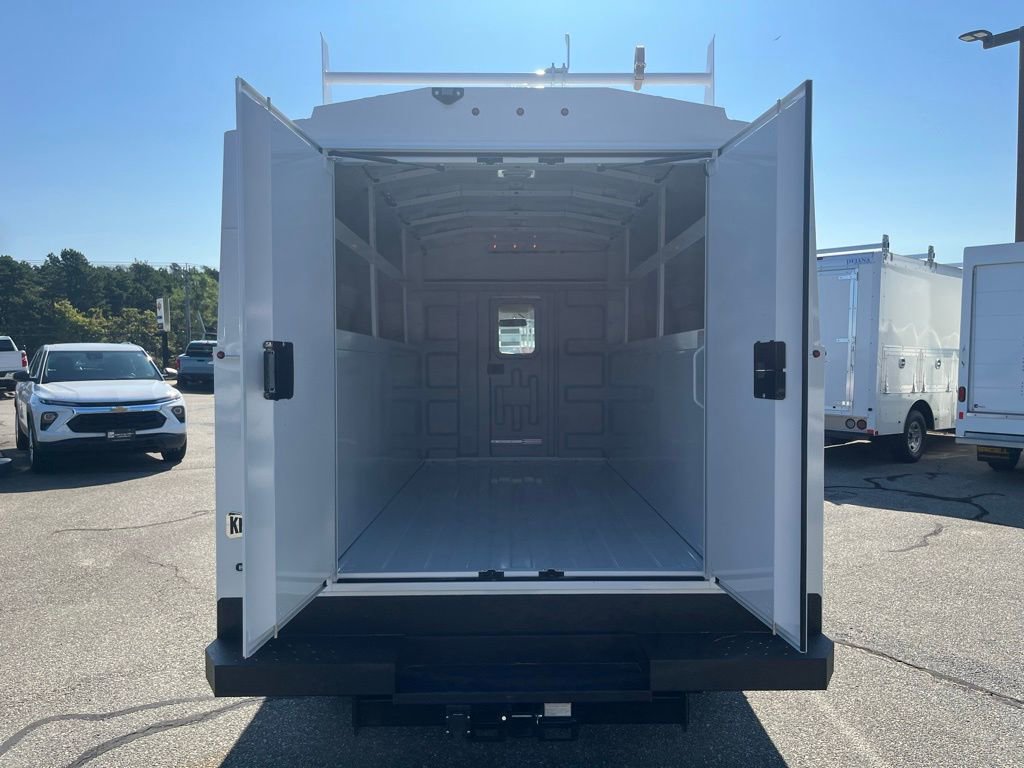 New 2025 Chevrolet Express 3500 w/ Power Convenience Package RWD image 4