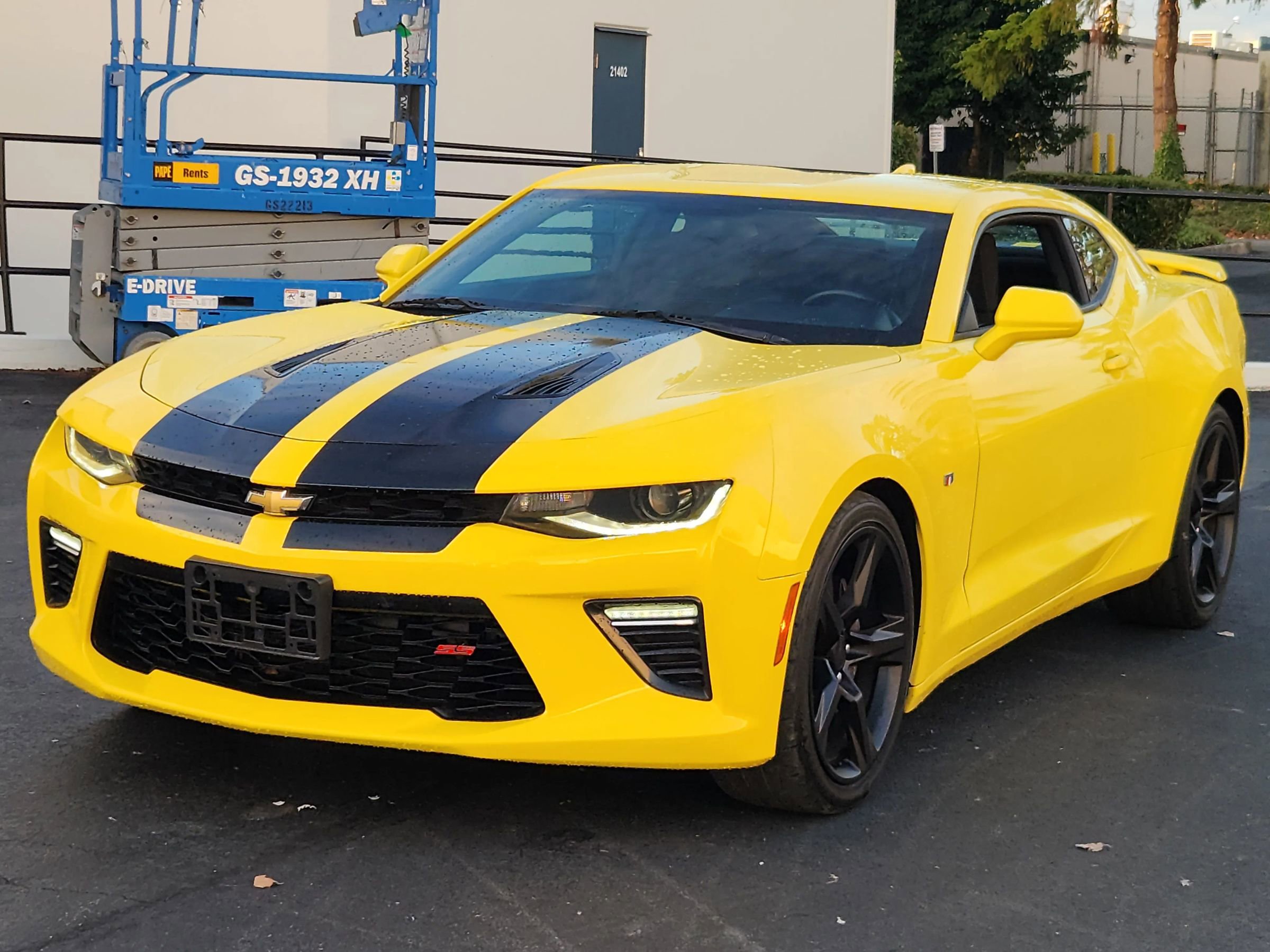 Used 2016 Chevrolet Camaro SS image 1