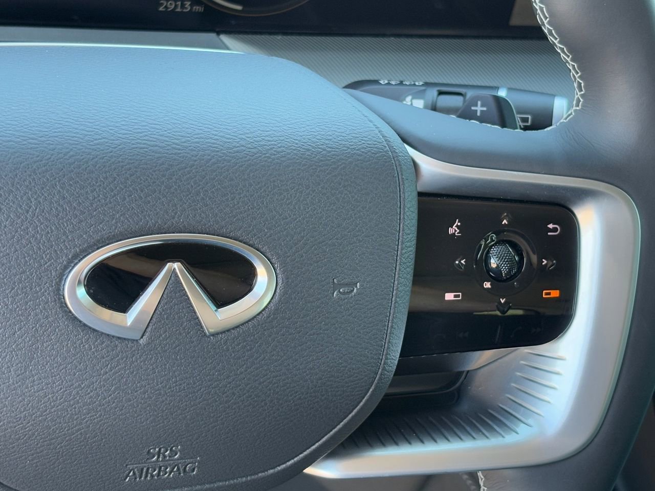 Certified 2025 INFINITI QX80 Luxe image 20