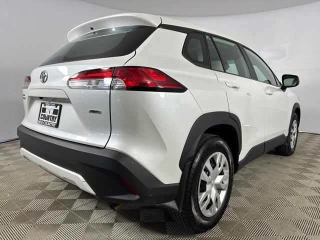 Used 2022 Toyota Corolla Cross L AWD/4WD image 12