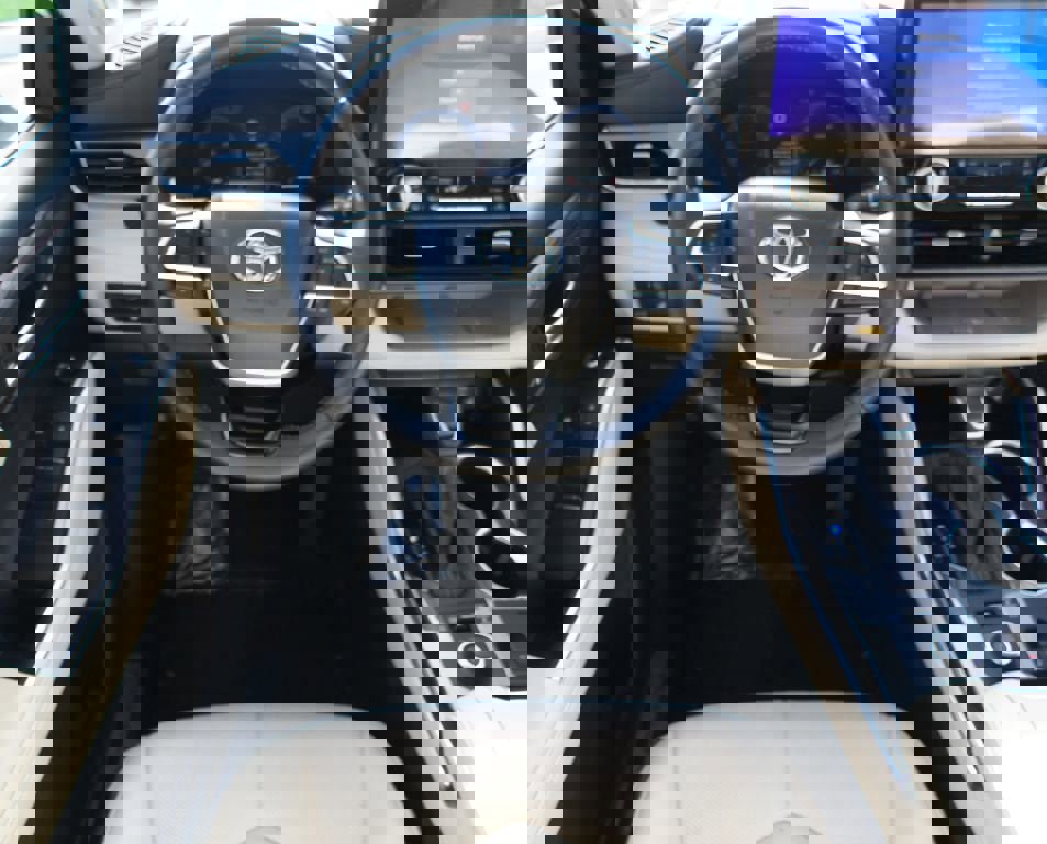 Used 2025 Toyota Highlander Limited image 5