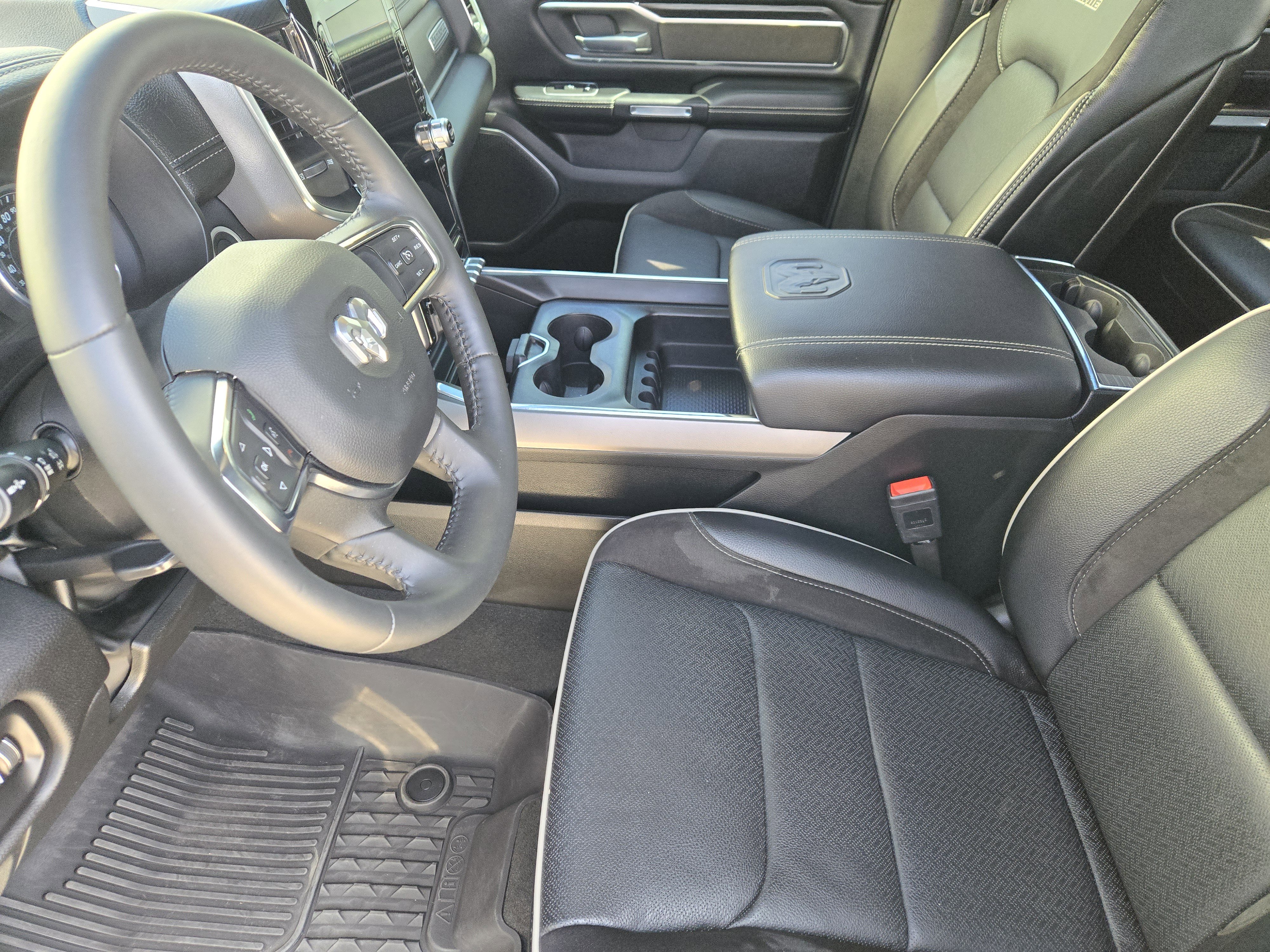 Used 2024 RAM 1500 Laramie image 16