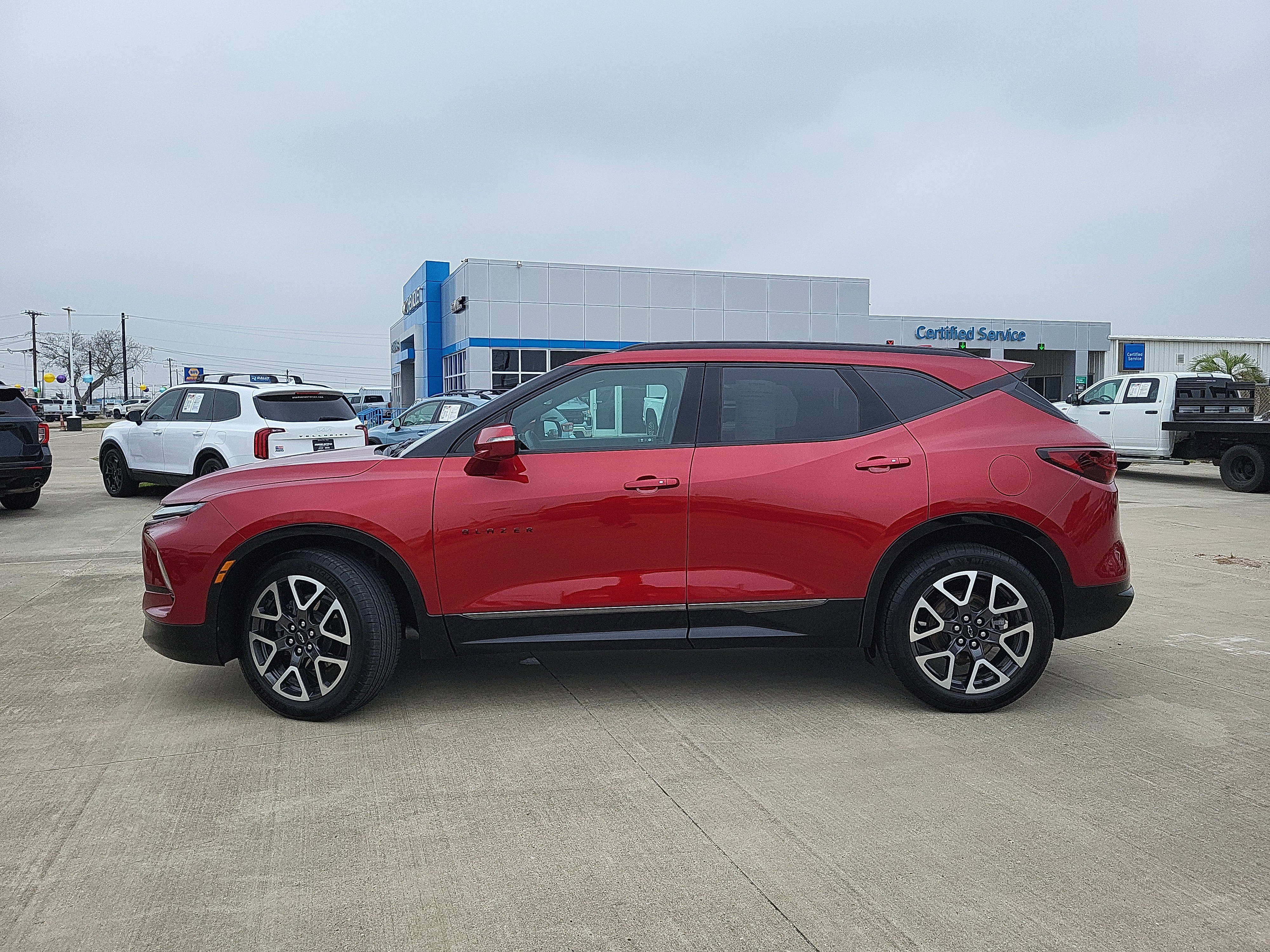 Used 2023 Chevrolet Blazer RS w/ Driver Confidence II Package image 8