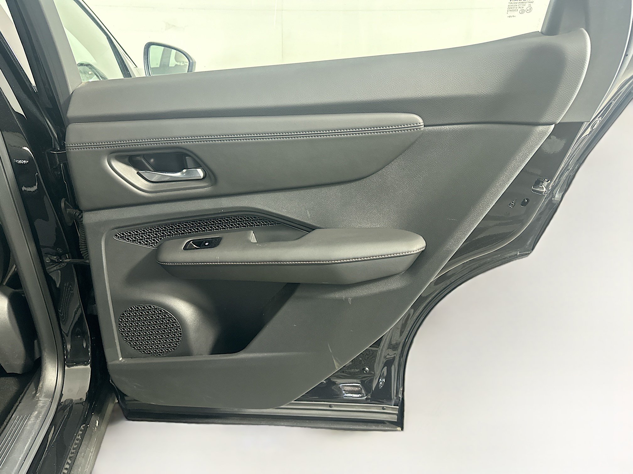 Used 2023 Nissan Ariya FWD image 31
