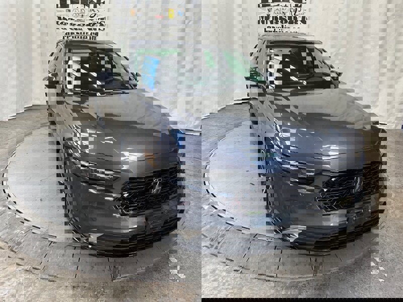 Used 2023 Honda Accord Hybrid Touring image 6