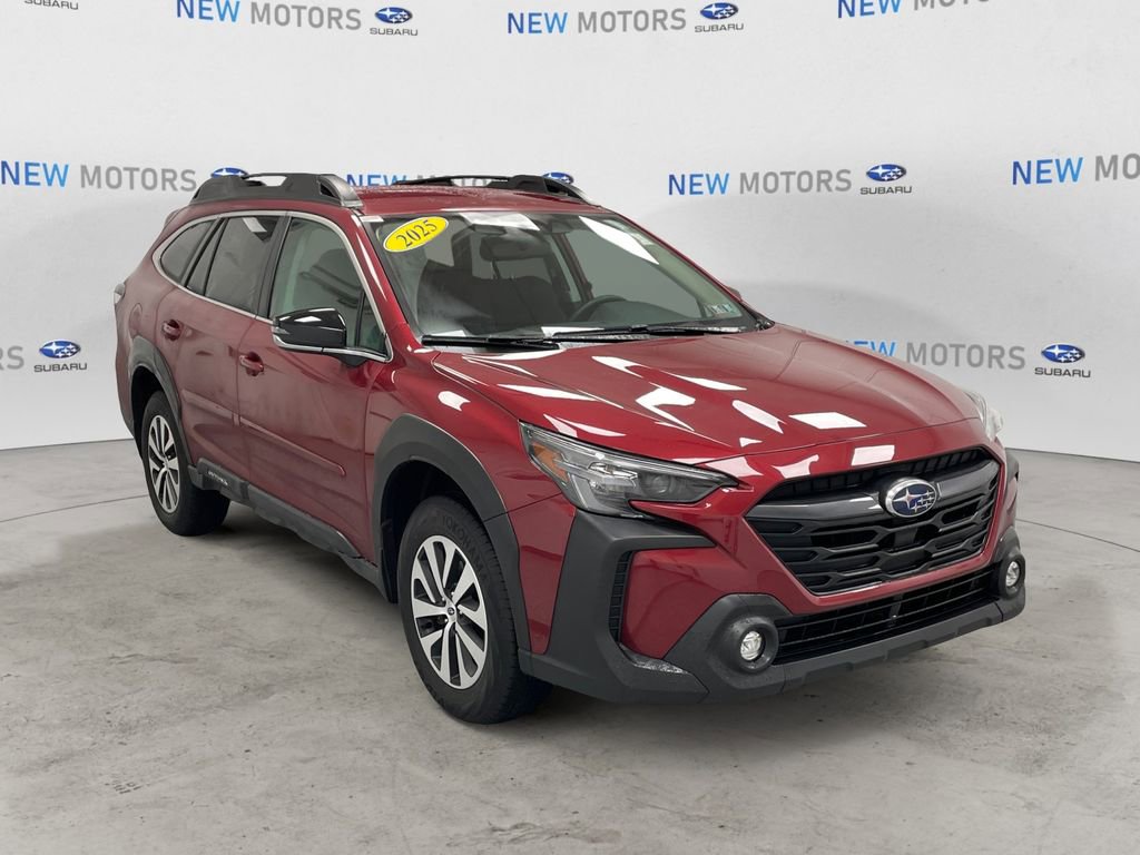 Used 2025 Subaru Outback Premium image 7