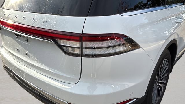 Used 2022 Lincoln Aviator Reserve w/ Equipment Group 201A image 35