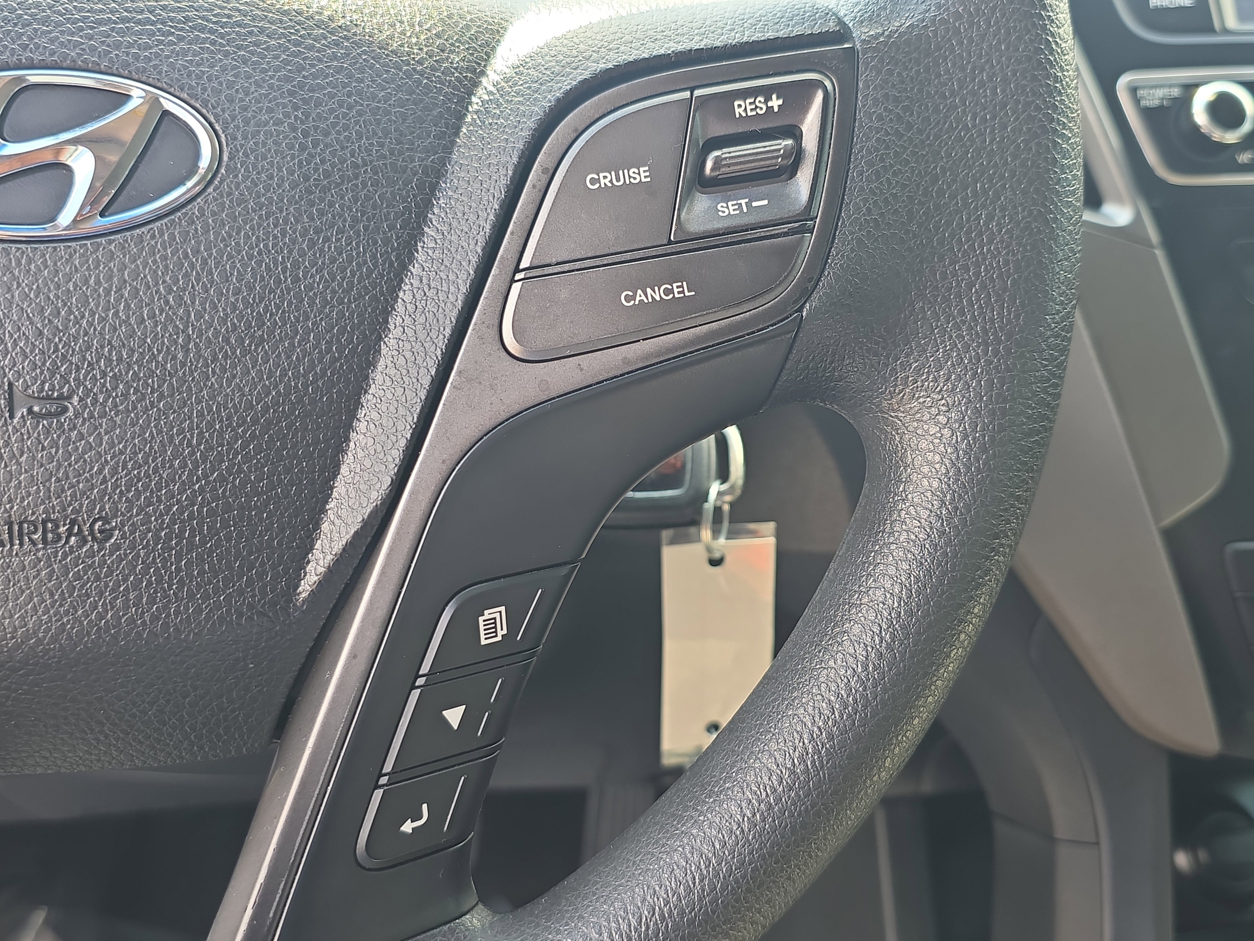 Used 2018 Hyundai Santa Fe Sport FWD image 28