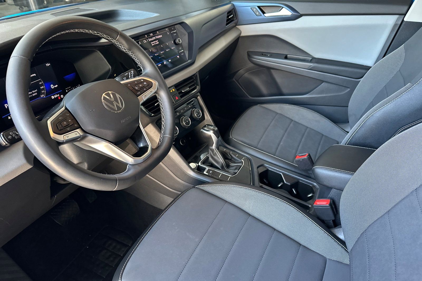 Used 2023 Volkswagen Taos SE FWD image 11