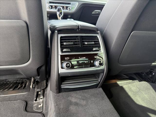 Used 2019 BMW 740i w/ M Sport Package RWD image 25