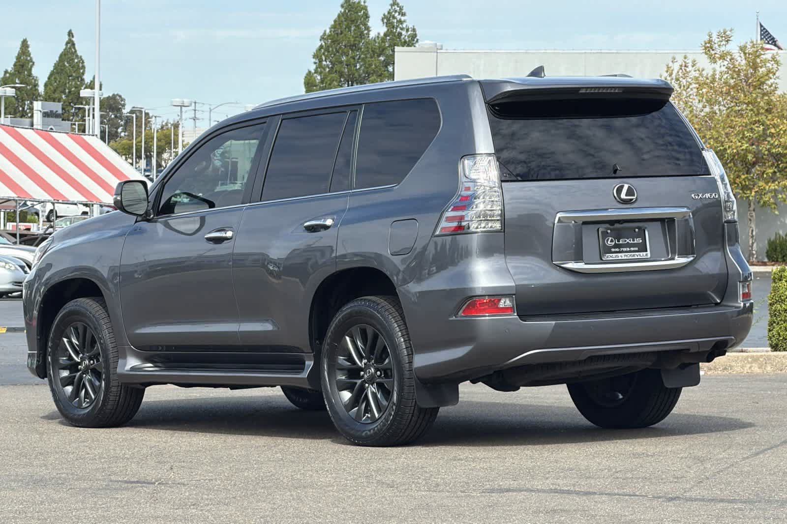 Certified 2022 Lexus GX 460 Premium w/ Premium Plus Package AWD/4WD image 7