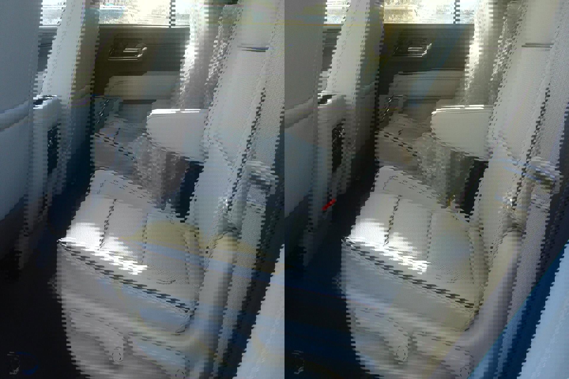 New 2026 GMC Yukon Denali w/ Denali Reserve Package image 18