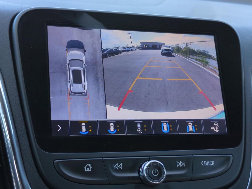 Used 2020 Chevrolet Equinox Premier FWD image 9