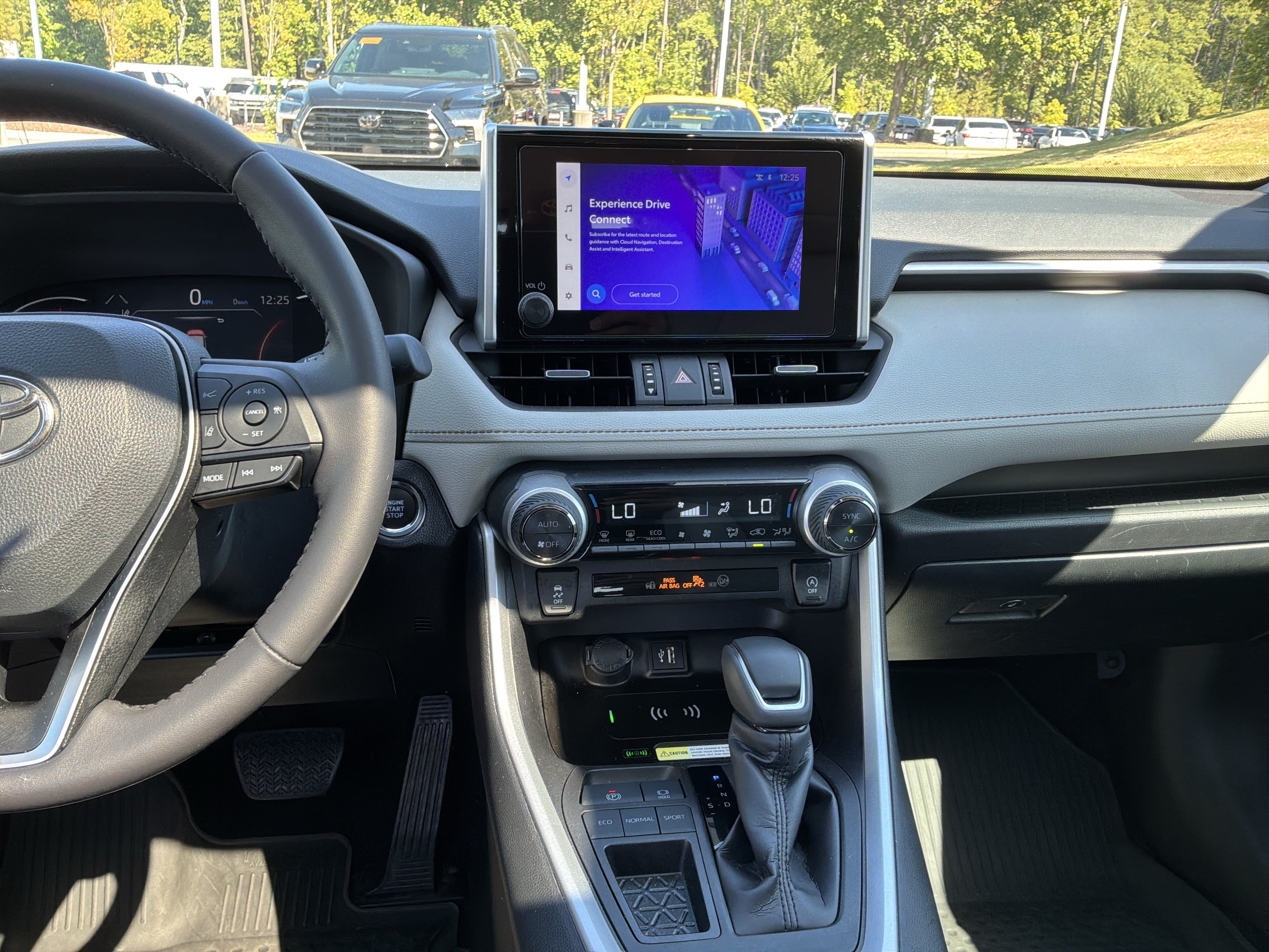 Used 2024 Toyota RAV4 XLE Premium FWD image 30