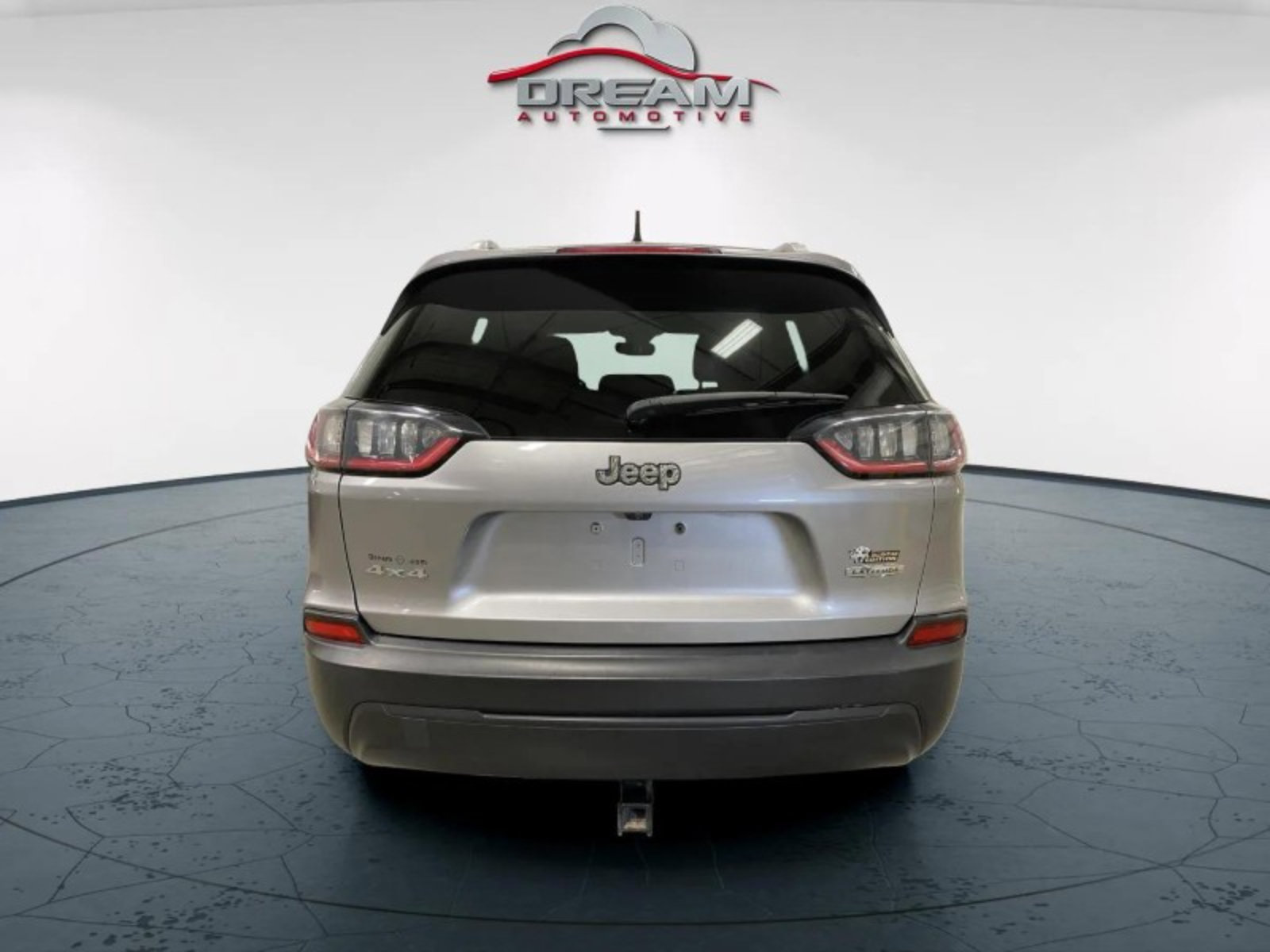 Used 2021 Jeep Cherokee Latitude AWD/4WD image 16