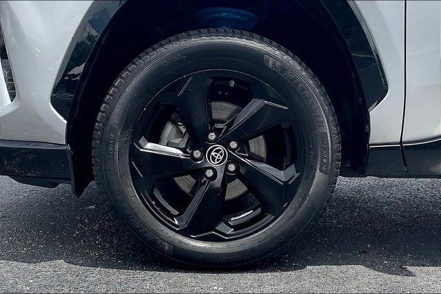 Used 2019 Toyota RAV4 XSE AWD/4WD image 9