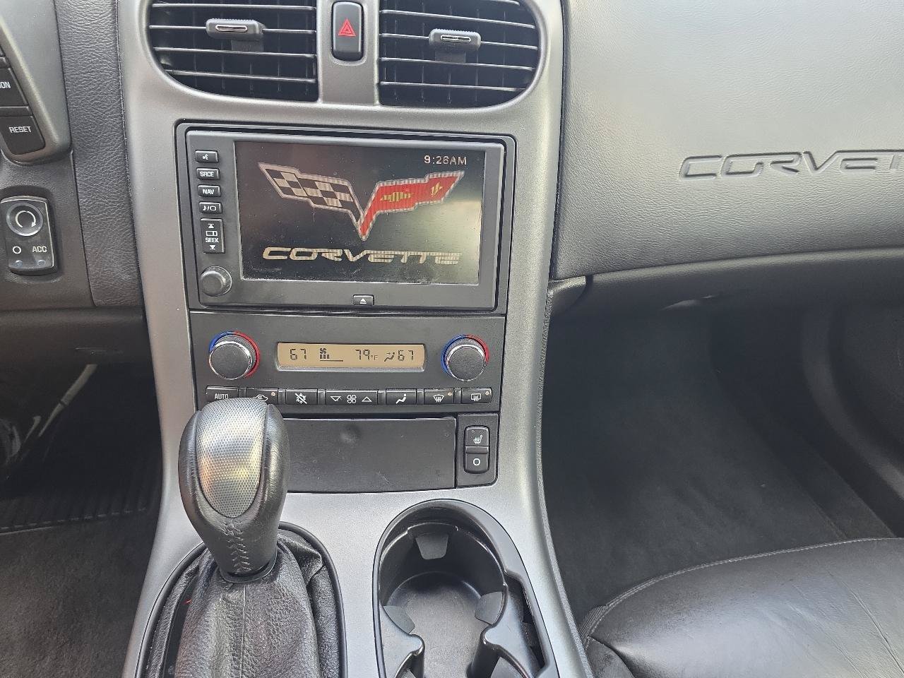 Used 2006 Chevrolet Corvette Coupe w/ Preferred Equipment Group RWD image 21