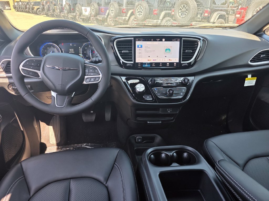 New 2026 Chrysler Voyager LX FWD image 10