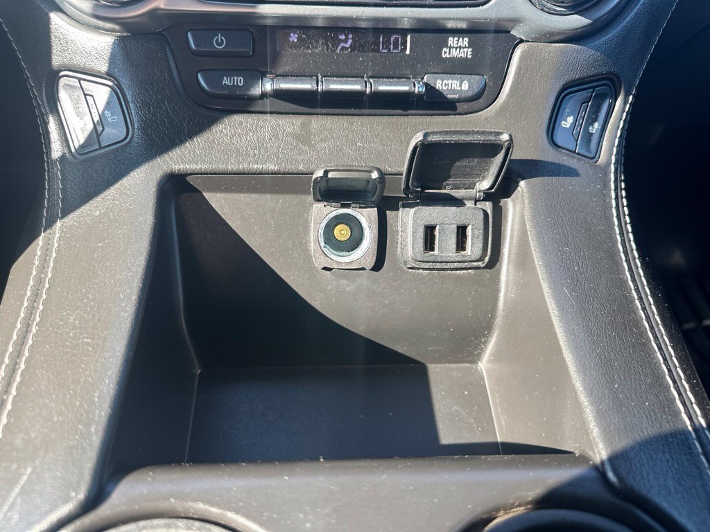 Used 2019 Chevrolet Suburban LT AWD/4WD image 6