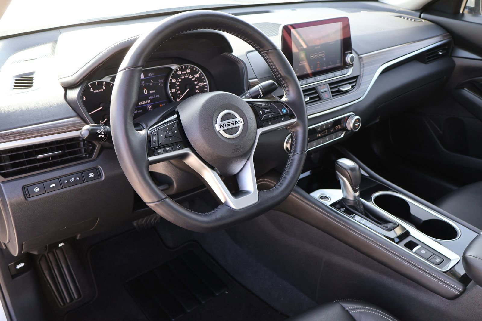 Used 2021 Nissan Altima 2.5 SL FWD image 21