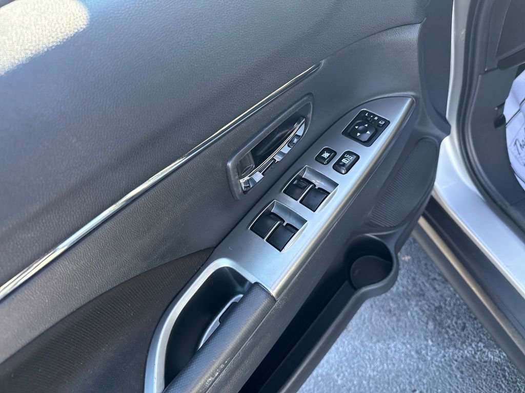 Used 2021 Mitsubishi Outlander Sport SE image 14