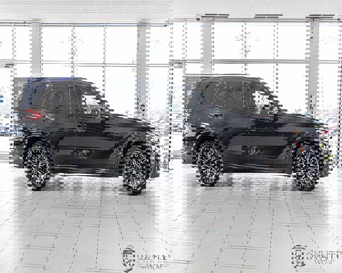 Used 2021 BMW X5 M w/ Competition Package image 11