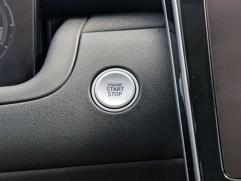 Used 2024 Hyundai Tucson Limited AWD/4WD image 30