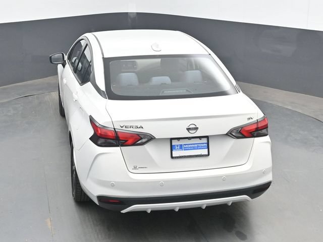 Used 2020 Nissan Versa SV FWD image 31