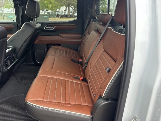 Used 2026 GMC Sierra 1500 Denali Ultimate AWD/4WD image 16