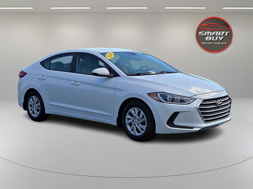Used 2018 Hyundai Elantra SE FWD image 4