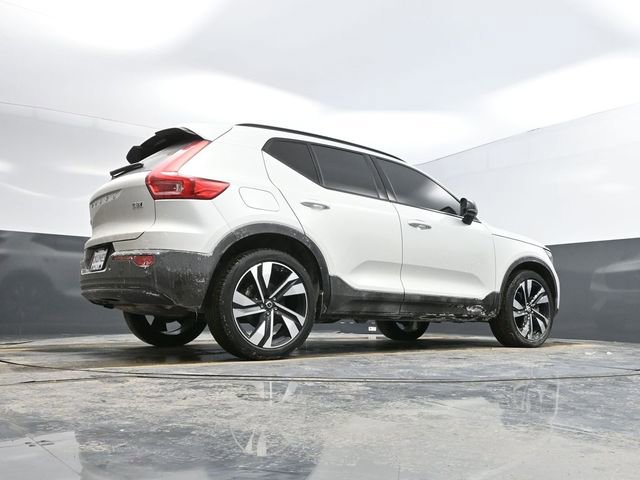 Used 2023 Volvo XC40 B5 Ultimate w/ Protection Package Premier image 48