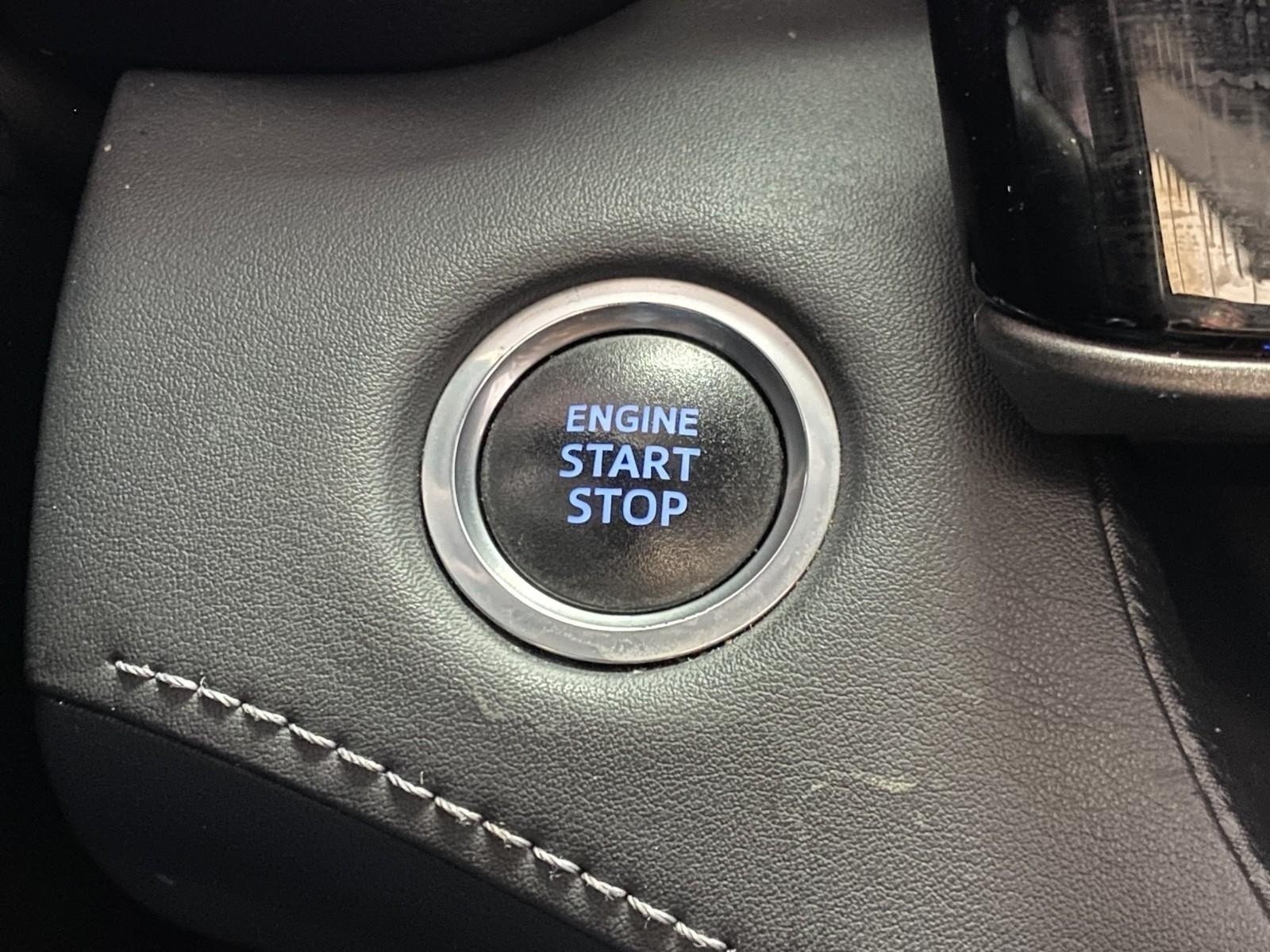 Used 2020 Toyota Highlander XLE AWD/4WD image 22