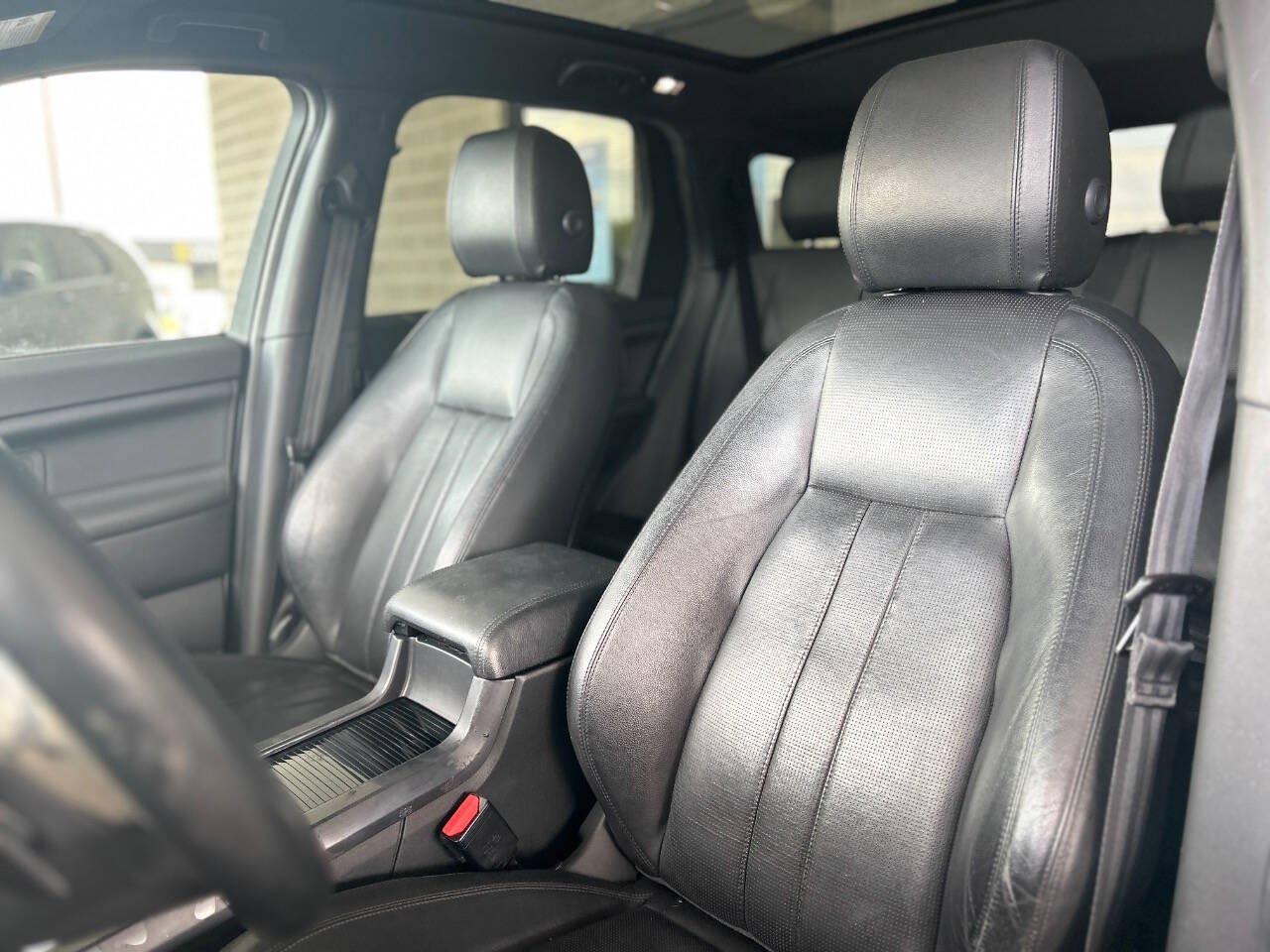 Used 2017 Land Rover Discovery Sport HSE AWD/4WD image 41