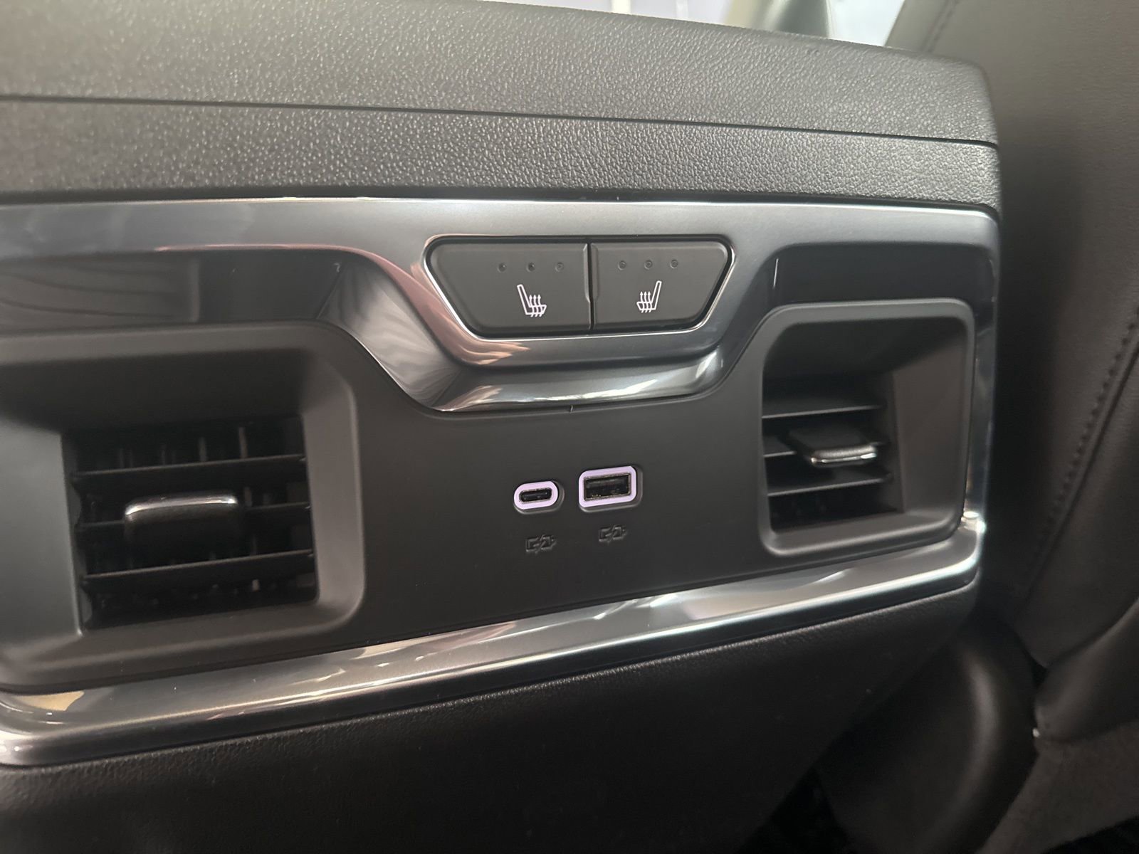 New 2026 Chevrolet Silverado 3500 LTZ w/ LTZ Convenience Package image 11