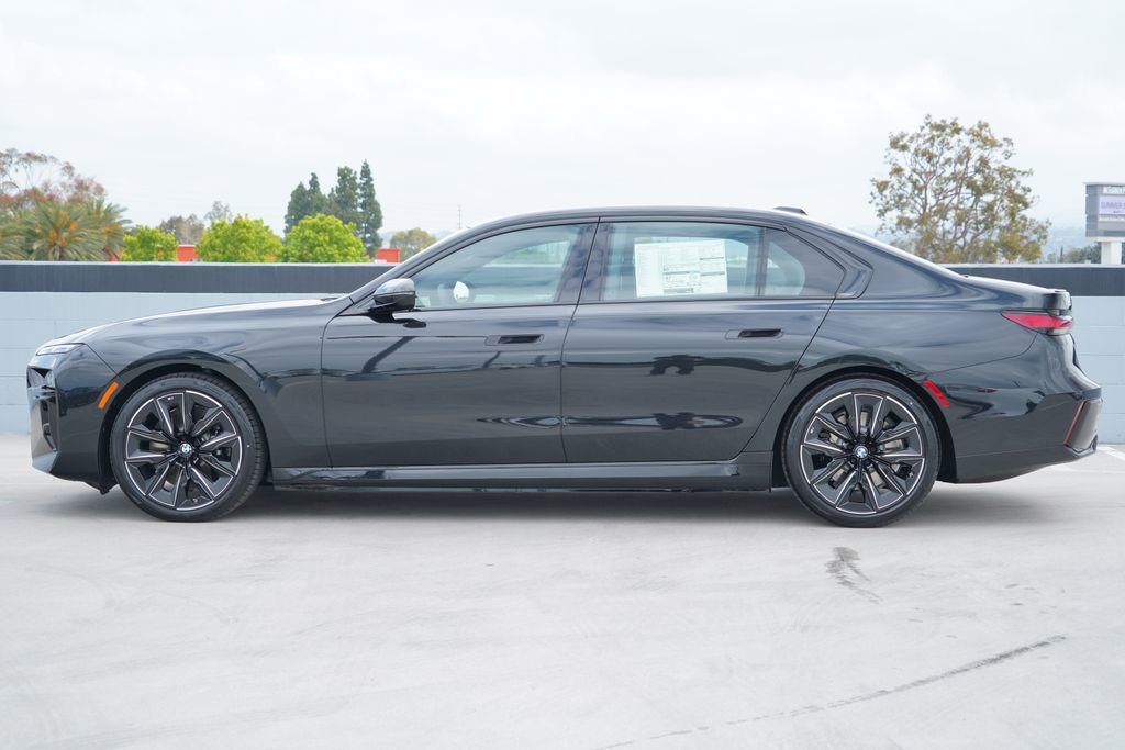 New 2026 BMW i7 xDrive60 AWD/4WD image 4