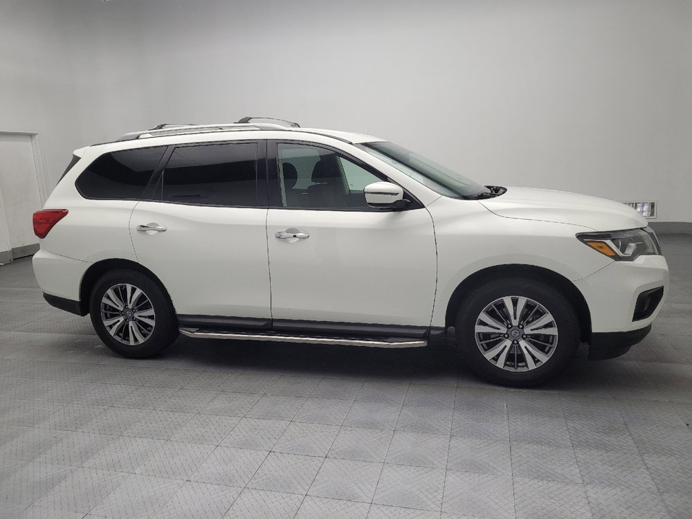 Used 2019 Nissan Pathfinder SV image 11