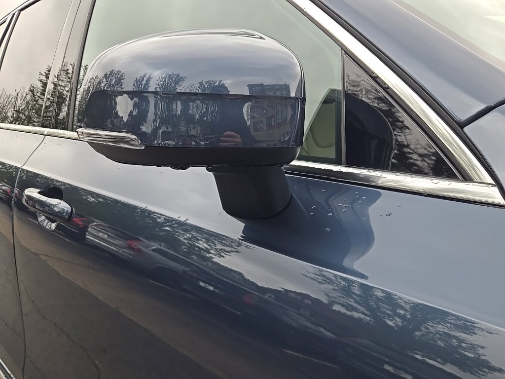 Certified 2026 Volvo XC90 B6 Plus AWD/4WD image 7
