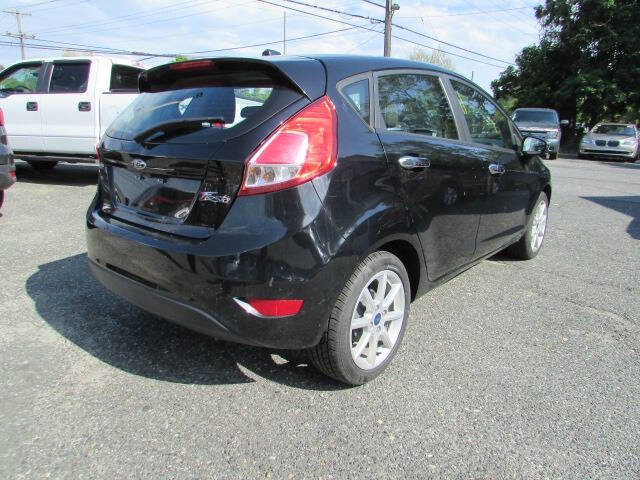 Used 2019 Ford Fiesta SE w/ Equipment Group 201A FWD image 7