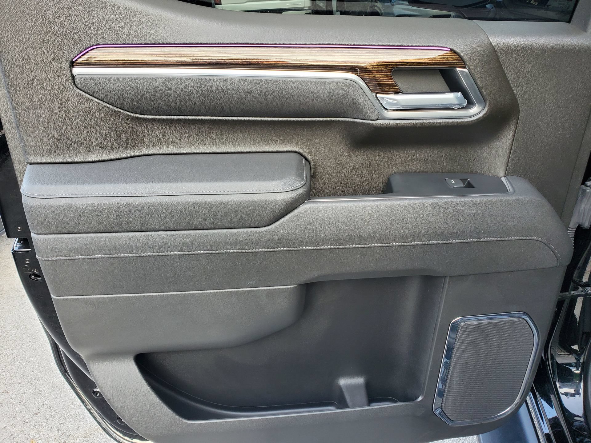 Used 2026 GMC Sierra 1500 Elevation AWD/4WD image 9