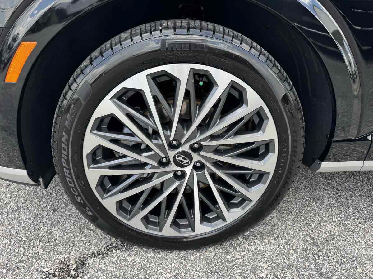 Used 2026 Hyundai Palisade Calligraphy AWD/4WD image 37