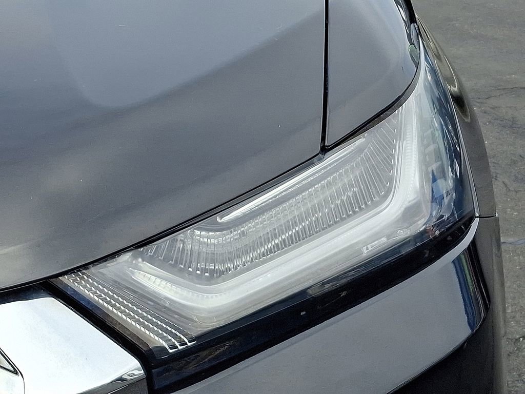 Certified 2023 Chevrolet Traverse LT w/ LT Premium Package image 9