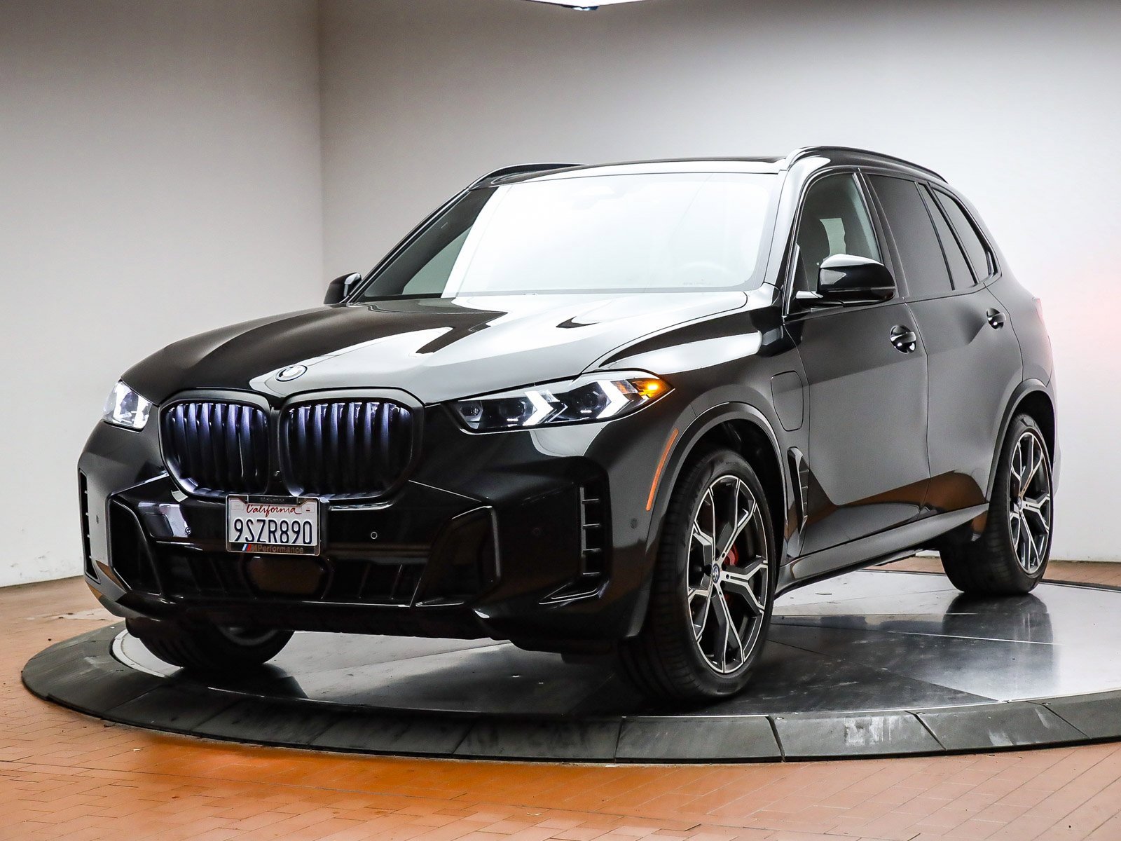 Certified 2025 BMW X5 xDrive50e w/ Executive Package