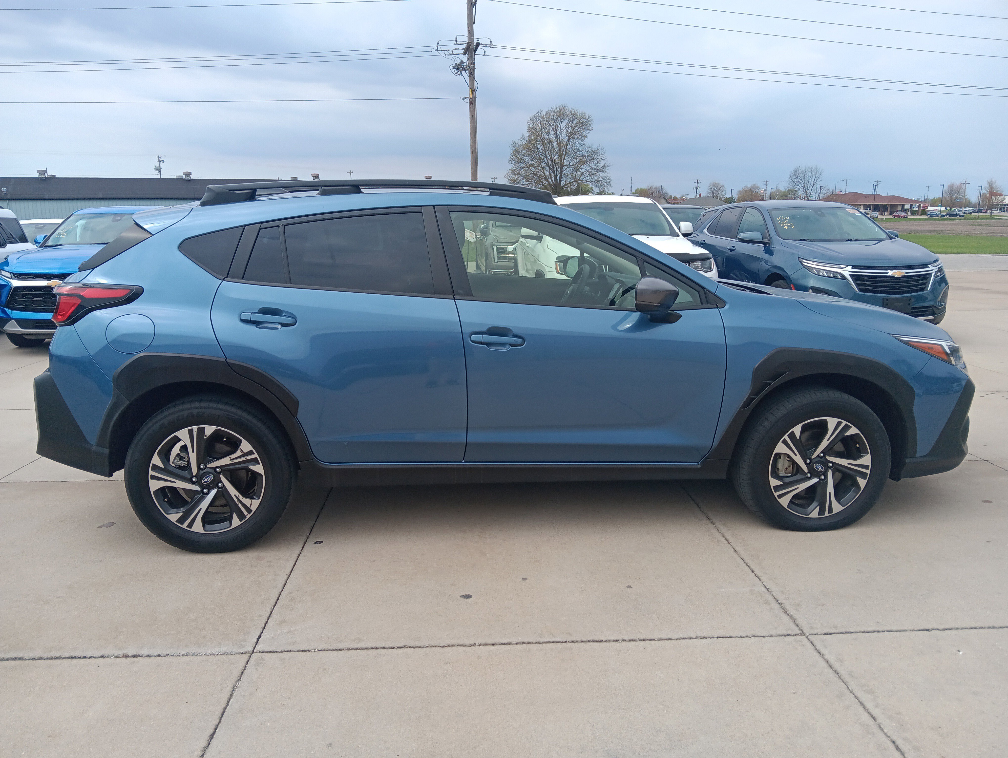 Used 2024 Subaru Crosstrek 2.0i Premium w/ Popular Package #3 image 4