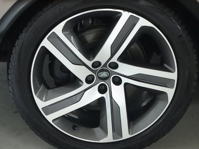 Certified 2023 Land Rover Discovery Metropolitan Edition AWD/4WD image 39