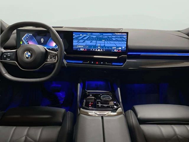 Used 2025 BMW 530i RWD image 14
