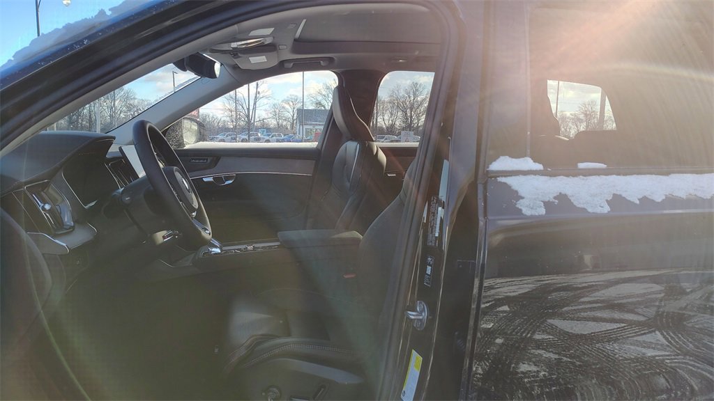 New 2026 Volvo XC90 B6 Ultra image 7